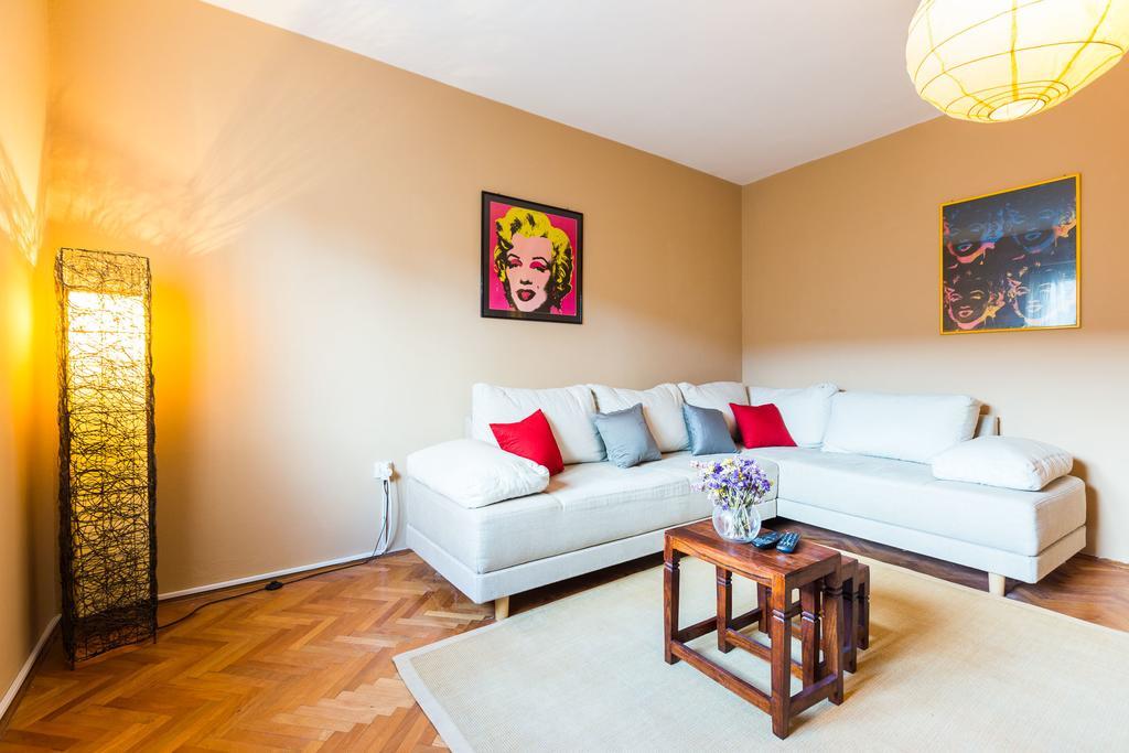 Lavender Apt. W. Balcony In Old Town زادار الغرفة الصورة