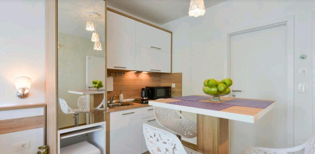 Lavender Apt. W. Balcony In Old Town زادار المظهر الخارجي الصورة