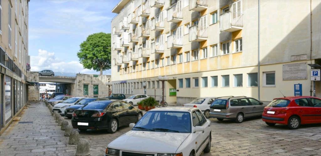 Lavender Apt. W. Balcony In Old Town زادار المظهر الخارجي الصورة