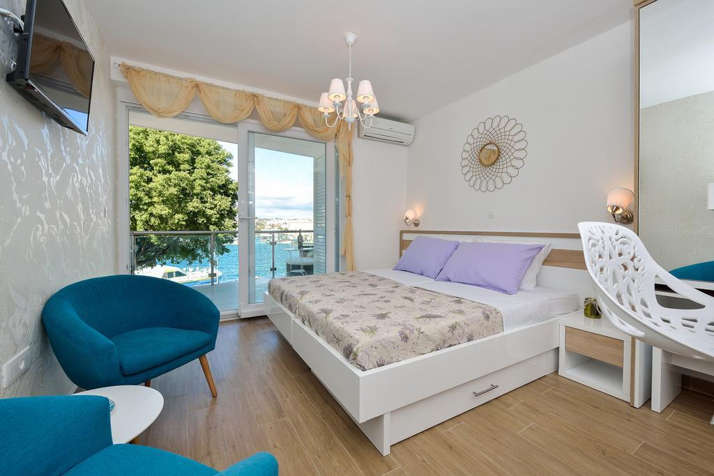 Lavender Apt. W. Balcony In Old Town زادار المظهر الخارجي الصورة